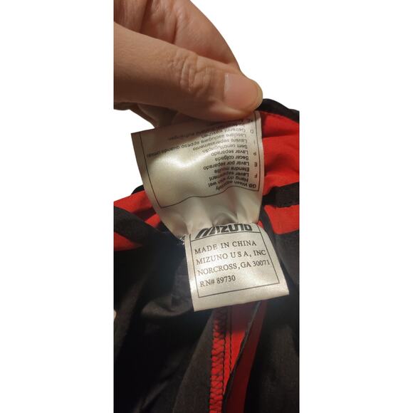 Mizuno High Performance Fully Lined Black and Red Running Shorts Windbreaker XL - Picture 9 of 9